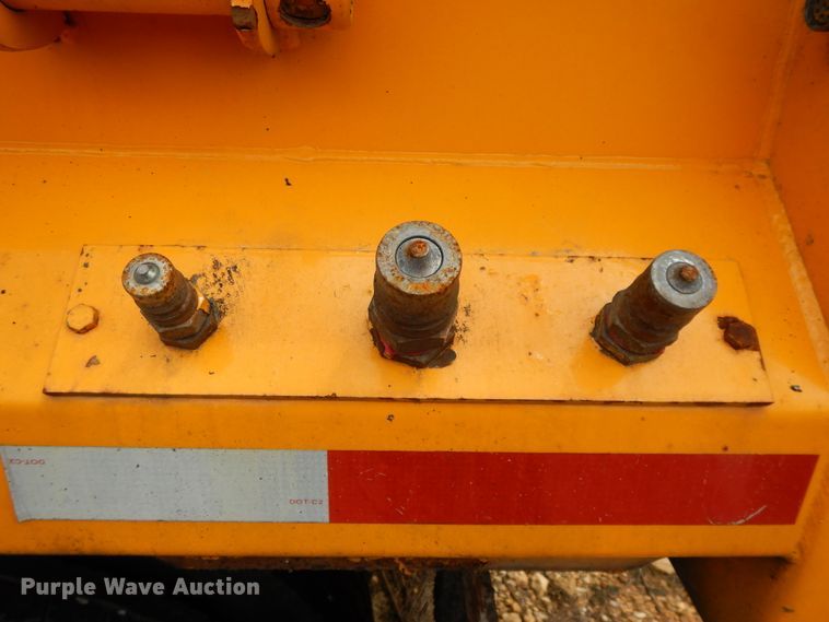 image for item DE5777 2006 International 7400  dump truck