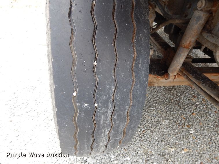 image for item DE5777 2006 International 7400  dump truck