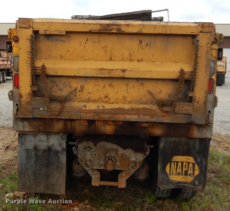 image for item DE5778 2006 International 7400   dump truck