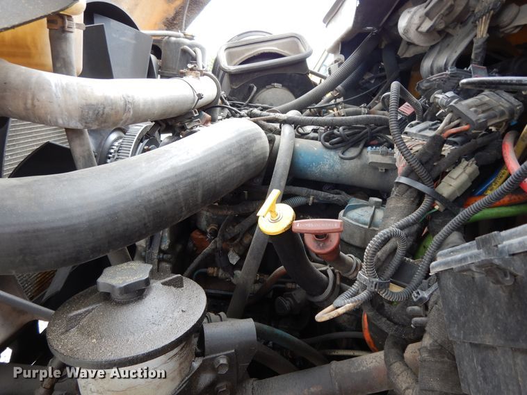 image for item DE5778 2006 International 7400   dump truck