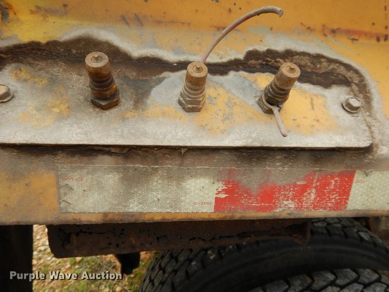 image for item DE5778 2006 International 7400   dump truck