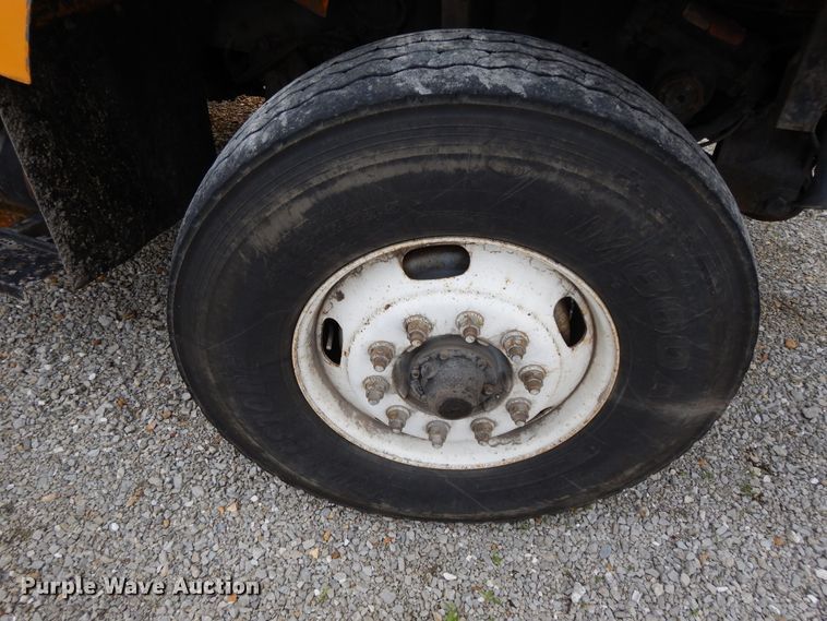 image for item DE5778 2006 International 7400   dump truck