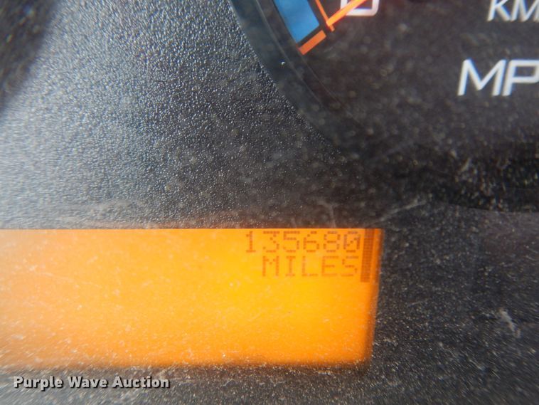 image for item DE5781 2009 International 7500  truck cab and chassis