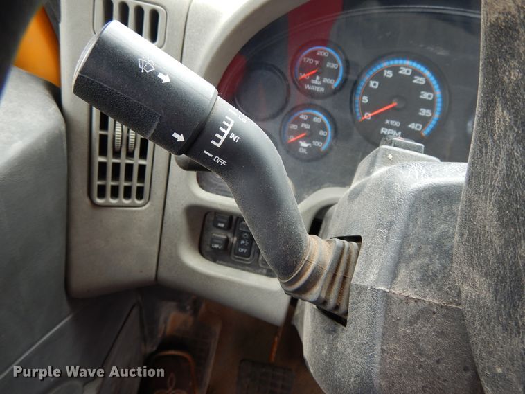 image for item DE5781 2009 International 7500  truck cab and chassis