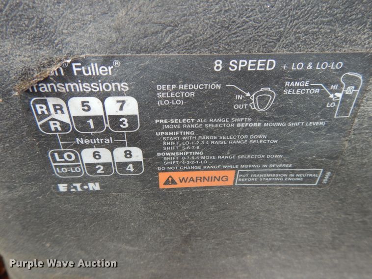 image for item DE5781 2009 International 7500  truck cab and chassis