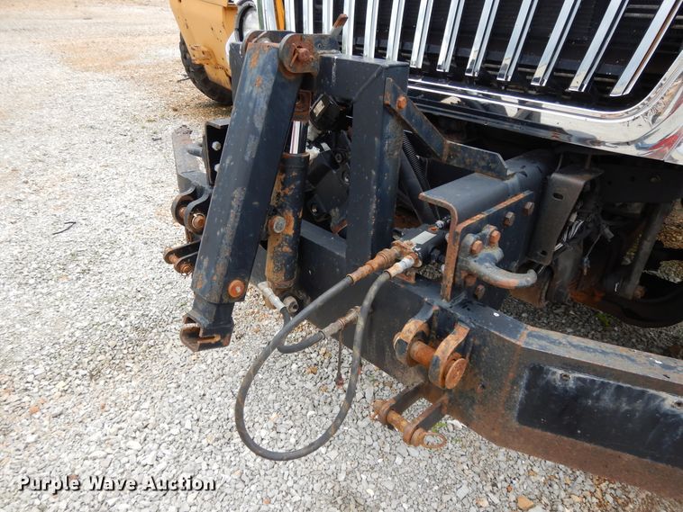 image for item DE5781 2009 International 7500  truck cab and chassis