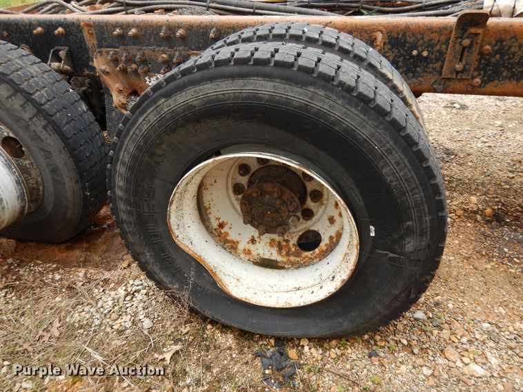 image for item DE5781 2009 International 7500  truck cab and chassis