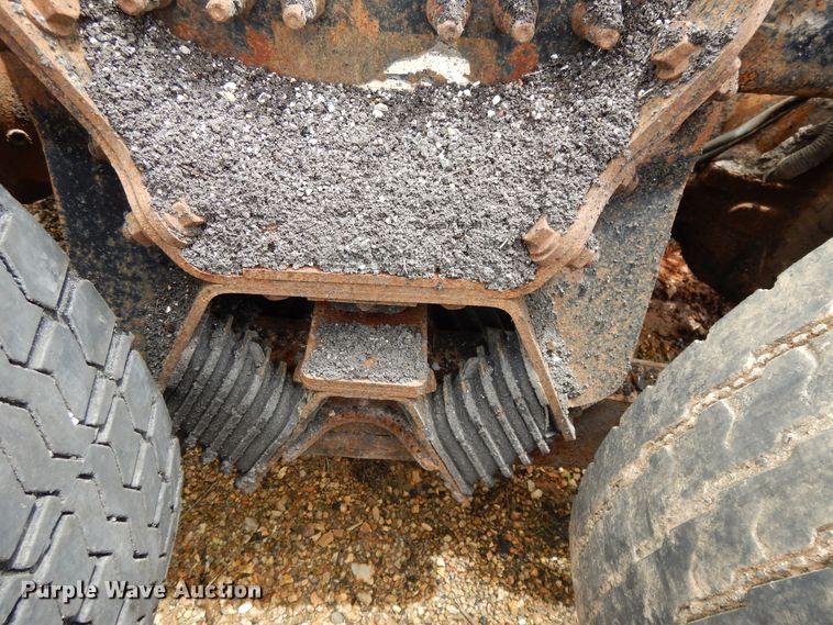 image for item DE5781 2009 International 7500  truck cab and chassis