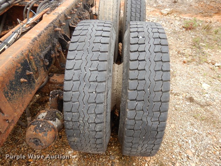 image for item DE5781 2009 International 7500  truck cab and chassis