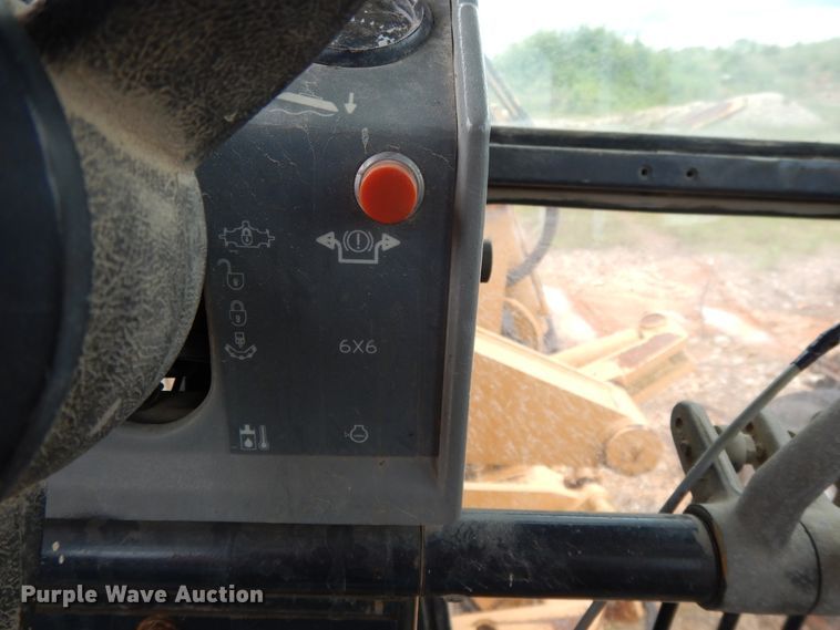 image for item DE5782 1995 Galion Dresser 850  motor grader