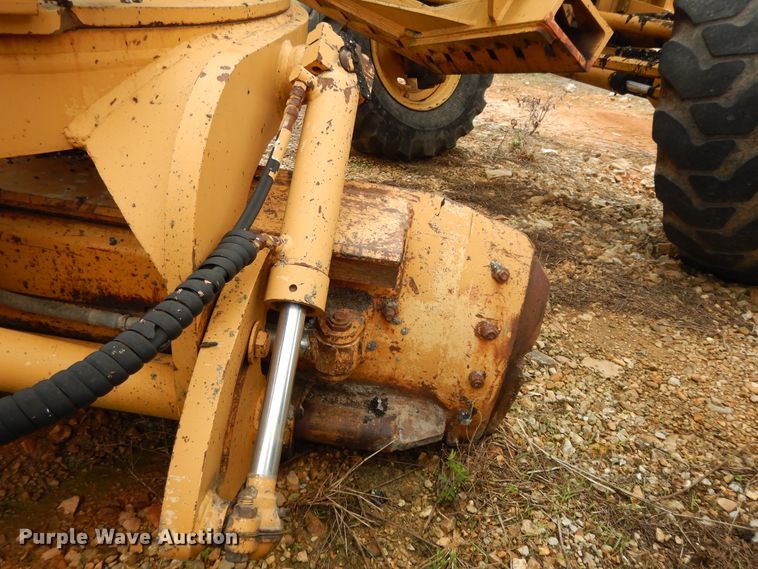 image for item DE5782 1995 Galion Dresser 850  motor grader