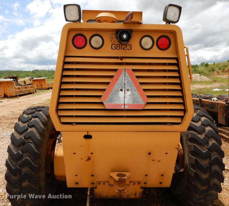 image for item DE5782 1995 Galion Dresser 850  motor grader