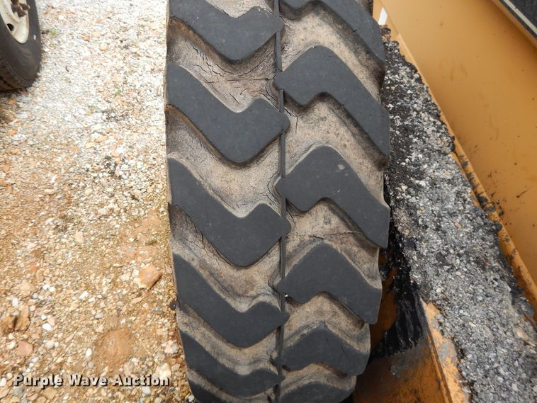 image for item DE5782 1995 Galion Dresser 850  motor grader