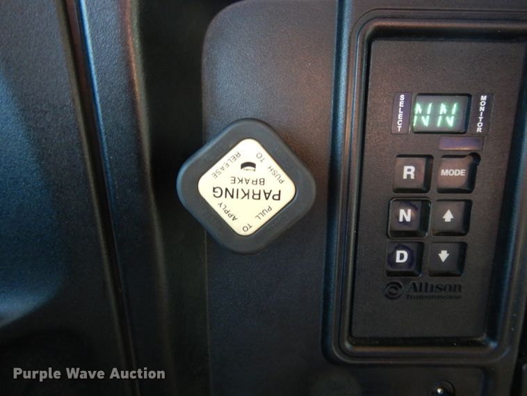 image for item DE5807 2008 International CE300 school bus