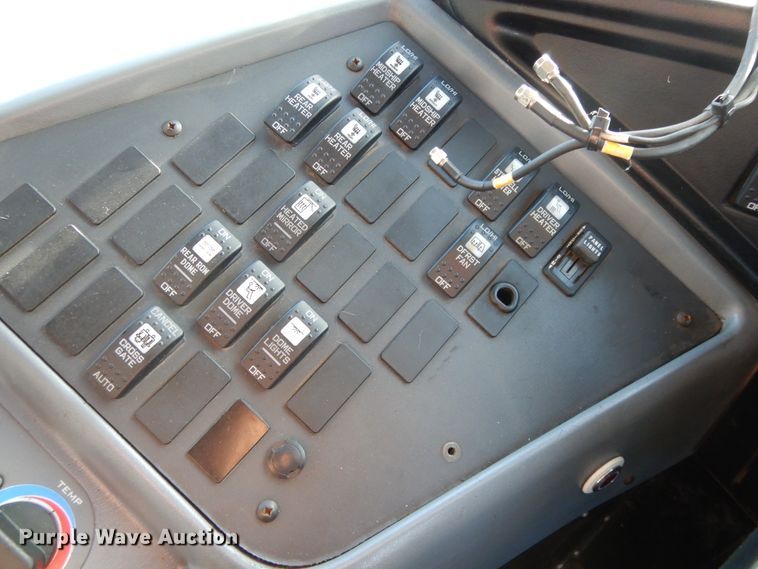 image for item DE5807 2008 International CE300 school bus