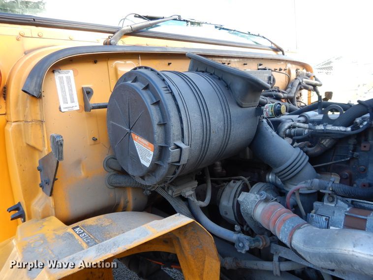 image for item DE5807 2008 International CE300 school bus