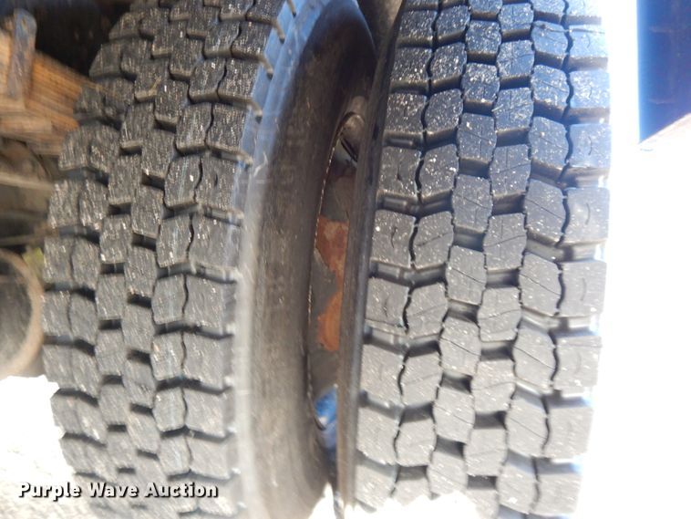 image for item DE5807 2008 International CE300 school bus