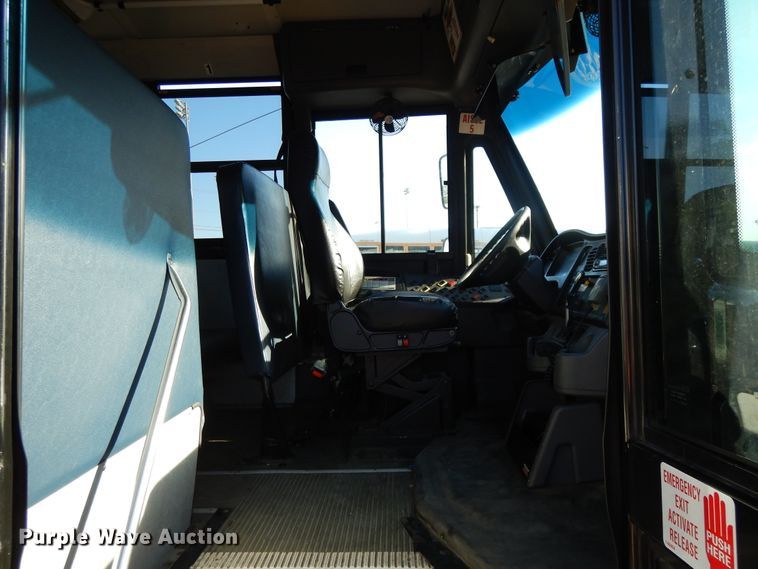 image for item DE5808 2011 Thomas  school bus