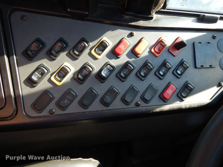 image for item DE5808 2011 Thomas  school bus