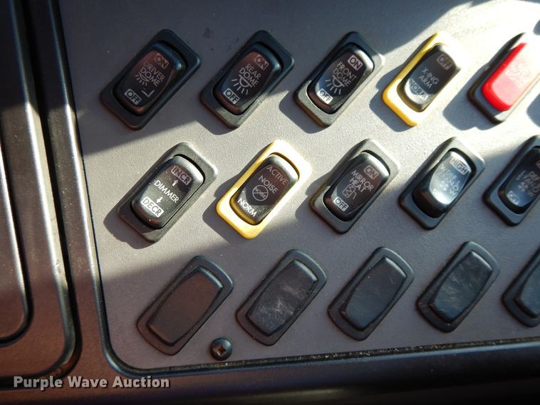 image for item DE5808 2011 Thomas  school bus