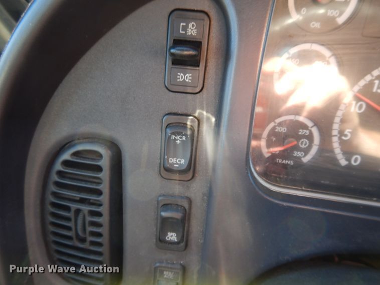 image for item DE5808 2011 Thomas  school bus