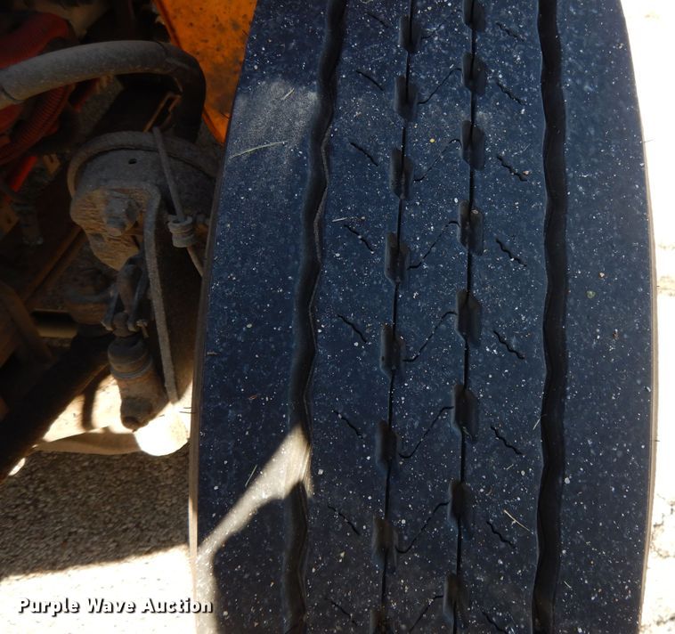 image for item DE5808 2011 Thomas  school bus