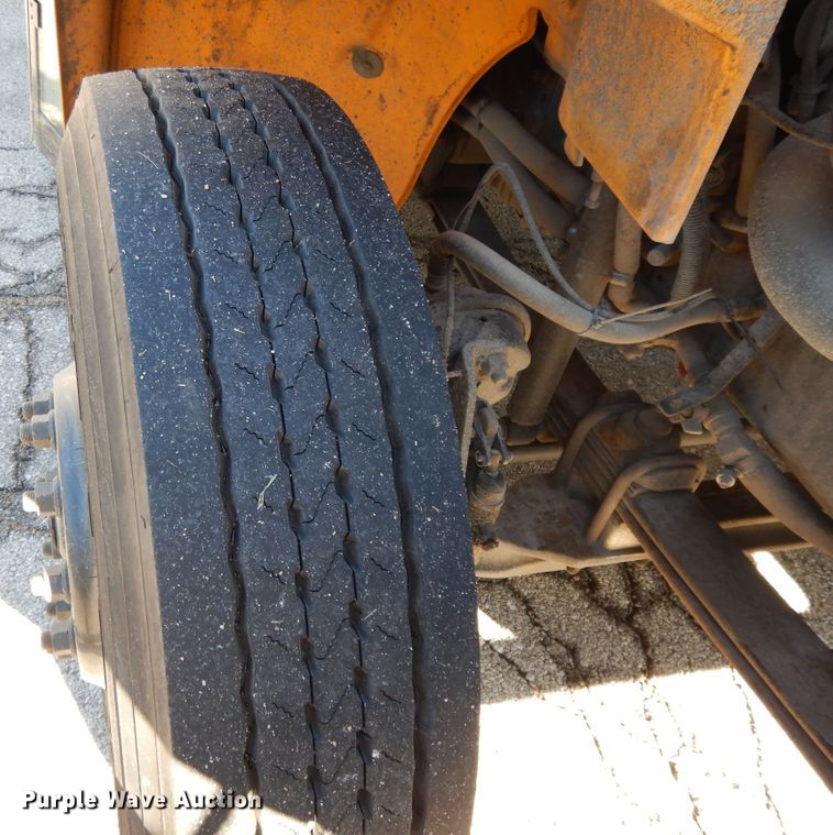 image for item DE5808 2011 Thomas  school bus