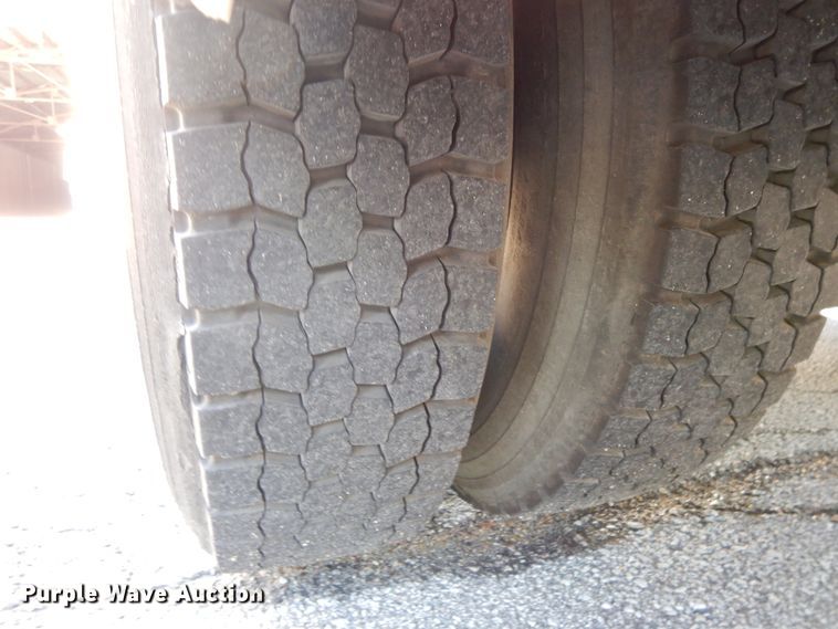 image for item DE5809 2011 Thomas  school bus