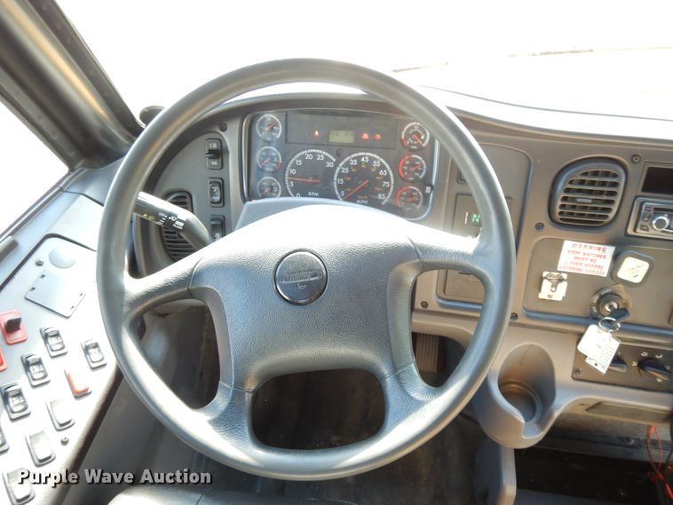 image for item DE5810 2011 Thomas  school bus