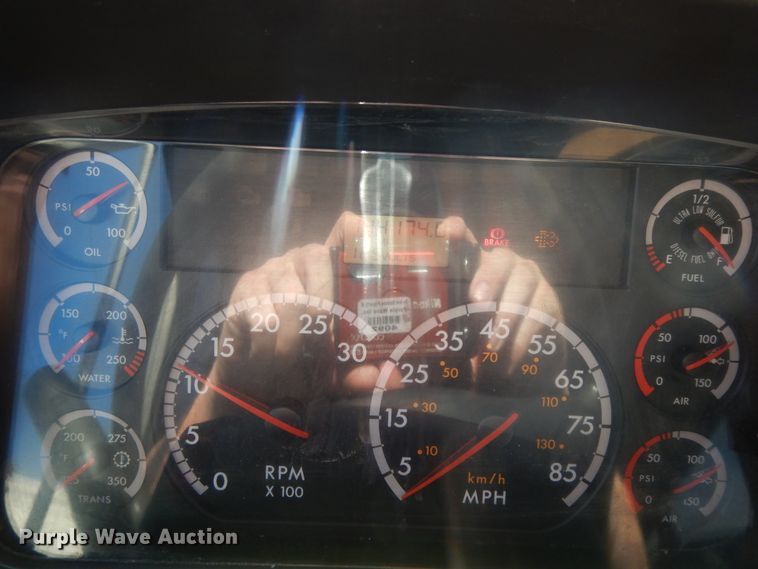 image for item DE5810 2011 Thomas  school bus