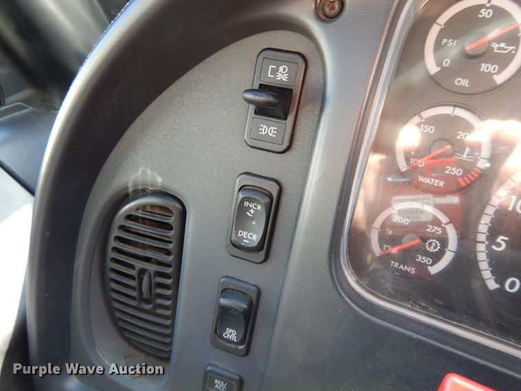 image for item DE5810 2011 Thomas  school bus