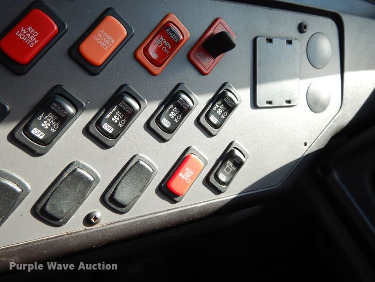 image for item DE5810 2011 Thomas  school bus