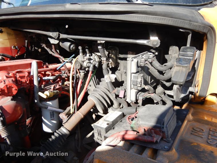 image for item DE5810 2011 Thomas  school bus