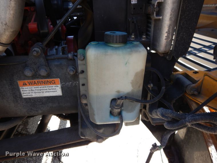 image for item DE5810 2011 Thomas  school bus