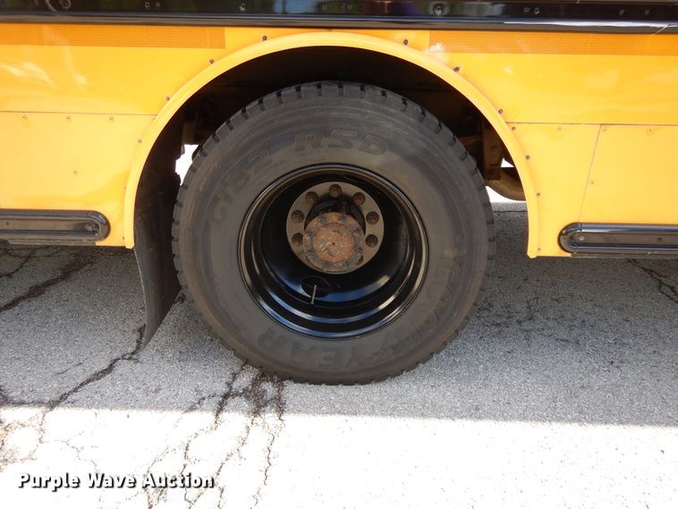 image for item DE5810 2011 Thomas  school bus
