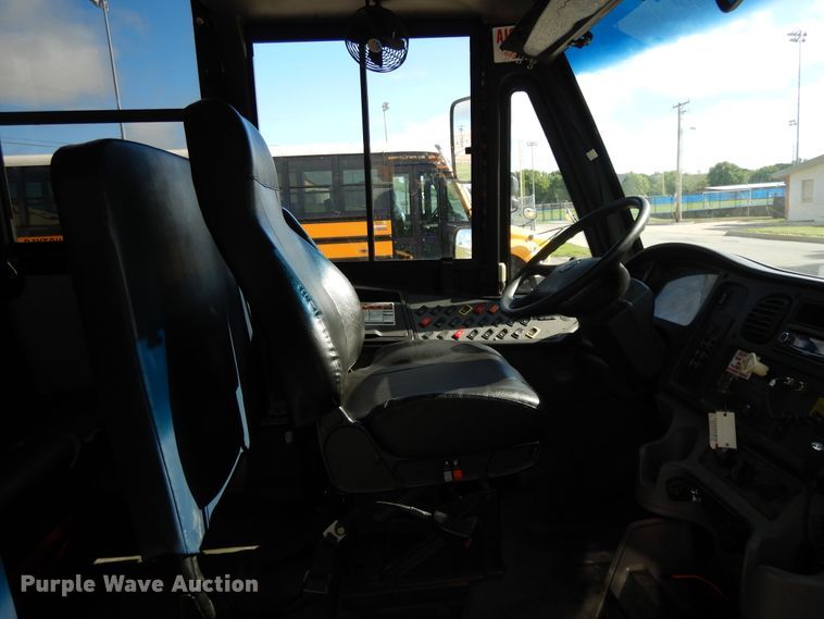 image for item DE5811 2011 Thomas  school bus