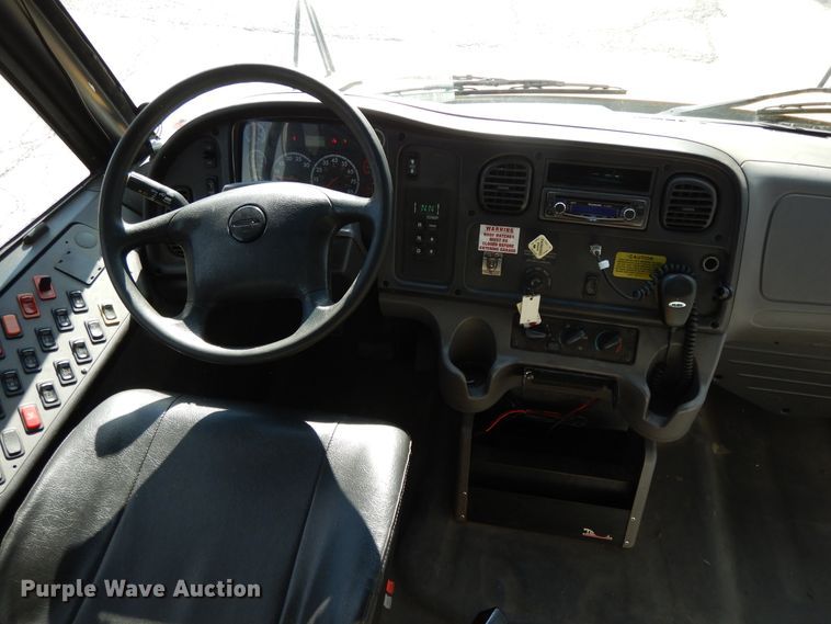 image for item DE5811 2011 Thomas  school bus