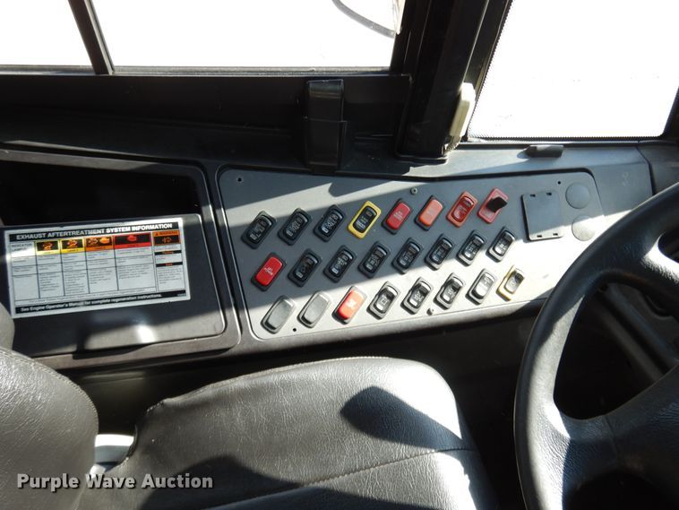 image for item DE5811 2011 Thomas  school bus