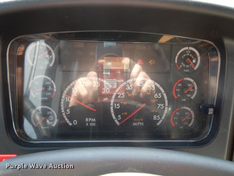 image for item DE5811 2011 Thomas  school bus