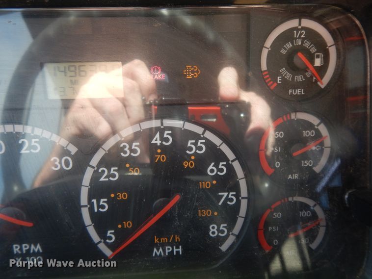 image for item DE5811 2011 Thomas  school bus