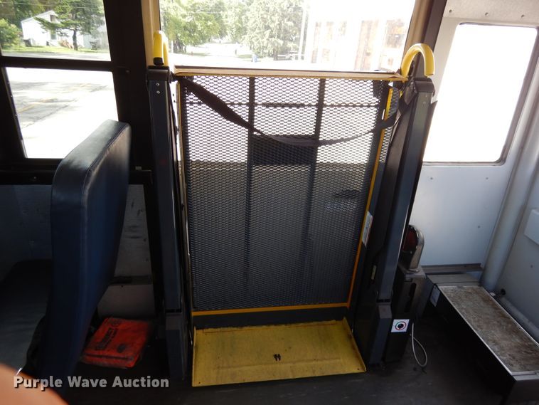 image for item DE5811 2011 Thomas  school bus