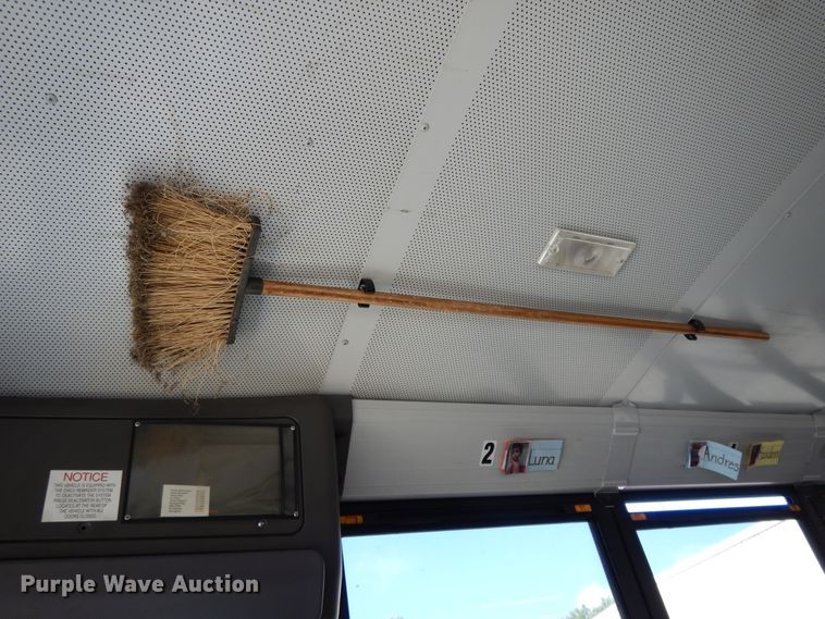 image for item DE5811 2011 Thomas  school bus