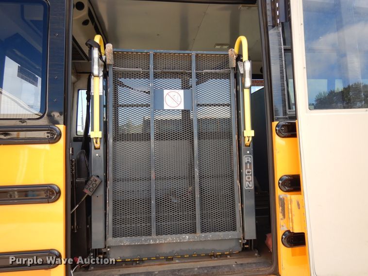 image for item DE5811 2011 Thomas  school bus