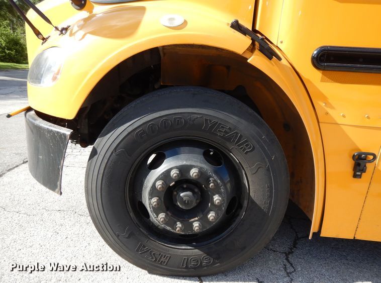 image for item DE5811 2011 Thomas  school bus