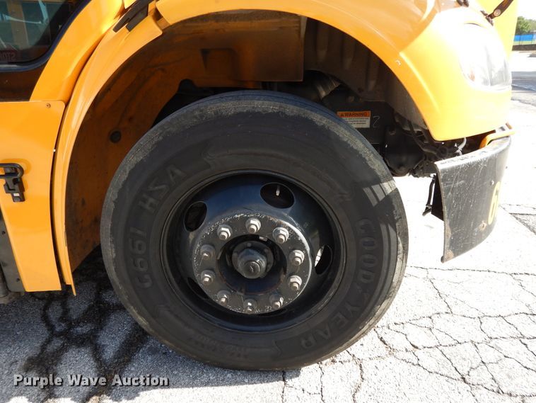 image for item DE5811 2011 Thomas  school bus