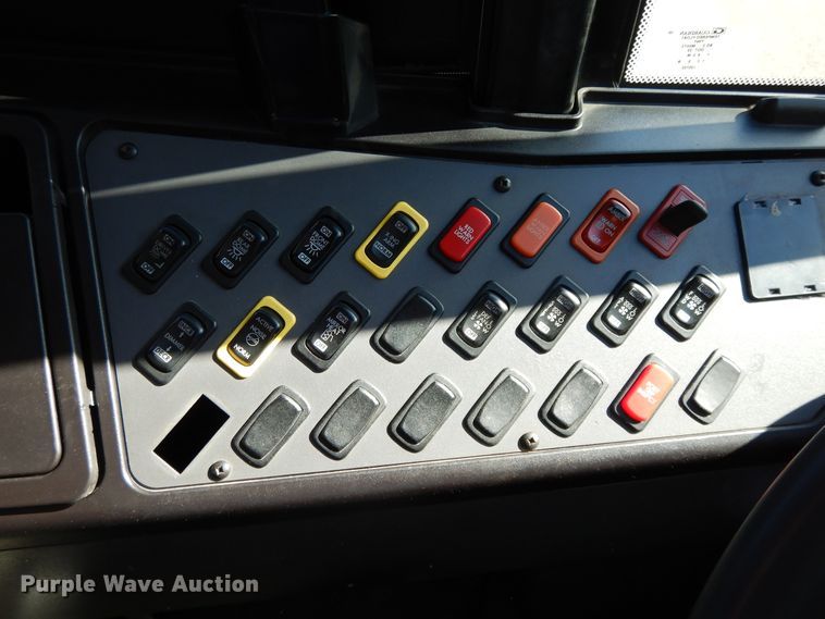 image for item DE5812 2011 Thomas  school bus