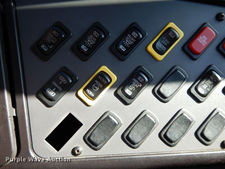 image for item DE5812 2011 Thomas  school bus