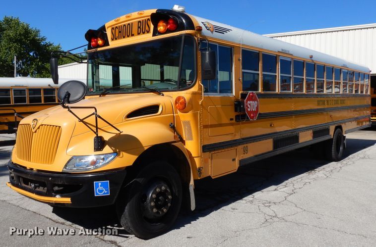 image for item DE5813 2008 International CE300 school bus
