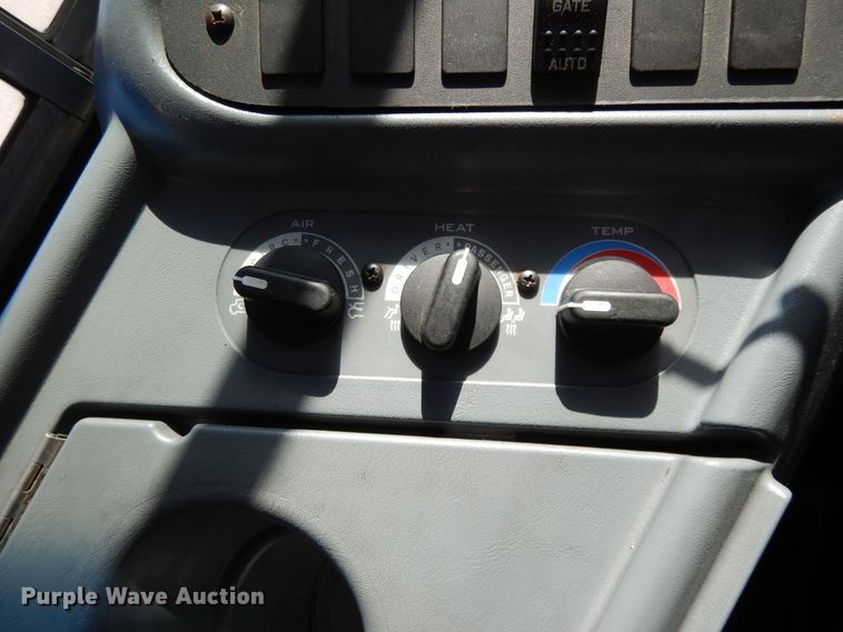 image for item DE5813 2008 International CE300 school bus