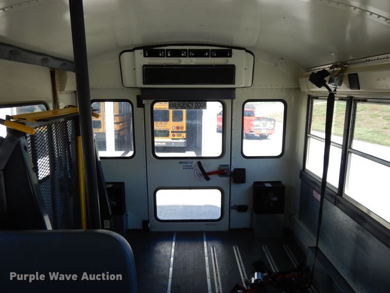 image for item DE5813 2008 International CE300 school bus